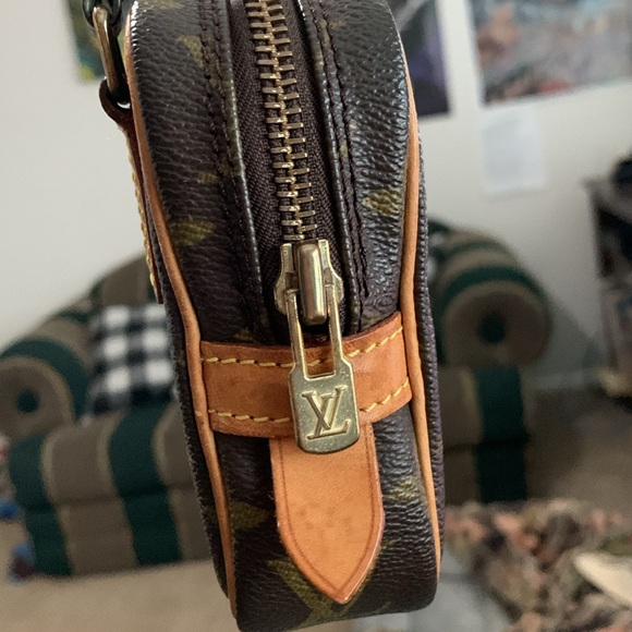 Louis Vuitton Marly Bandouliere - Picture 13 of 15